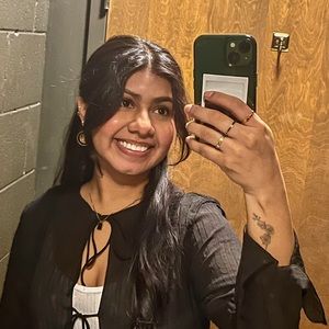 Meet your Posher, Emely